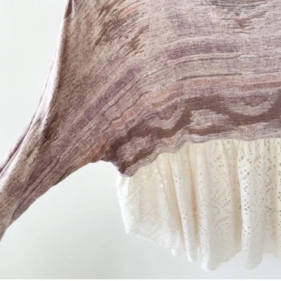 Free People• Aztec Lace Eyelet Tunic Top XS - Picture 5 of 6